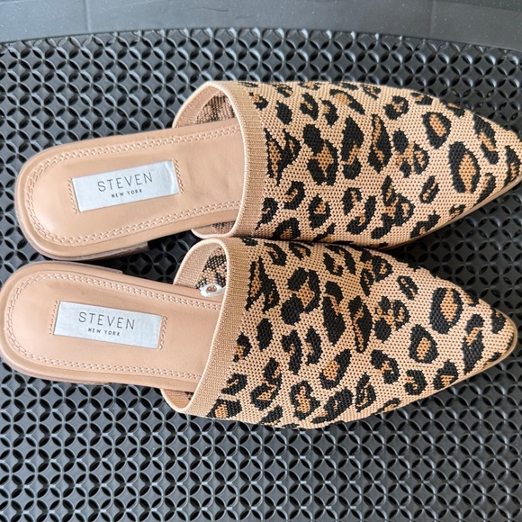 STEVEN New York Leopard Knit Pointed Mules in Tan and Black - Picture 3 of 5